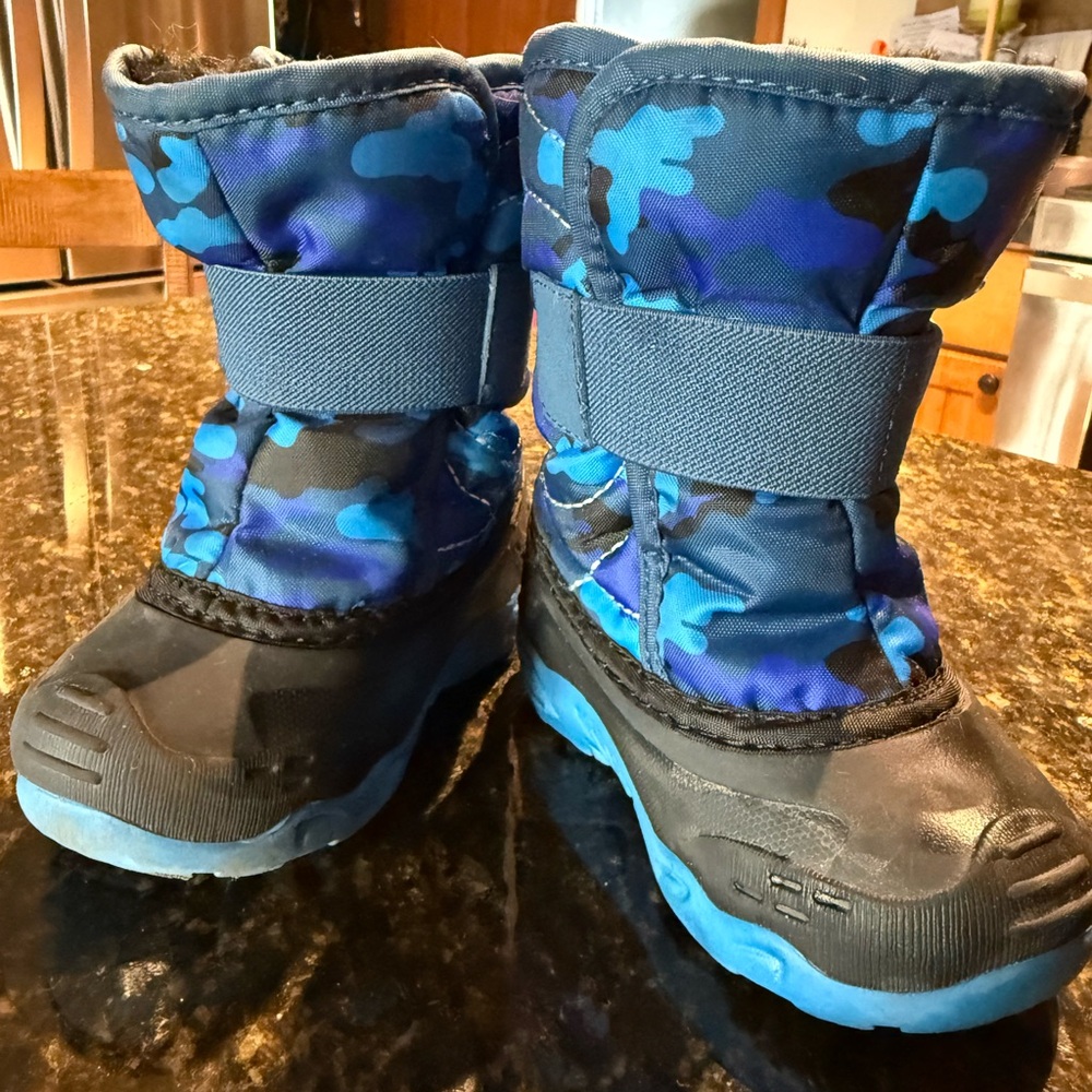 Kamik Snowbug Blue and Black toddler Boots